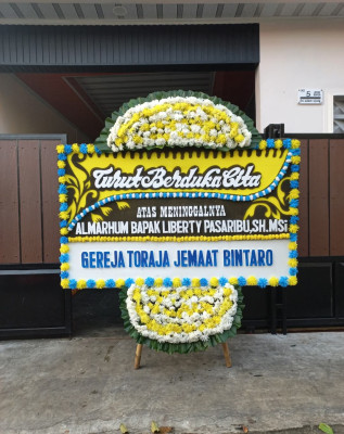 Papan Bunga Duka di Pengasinan