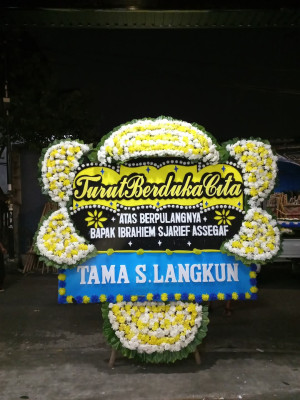 Papan Bunga Duka di Pengasinan